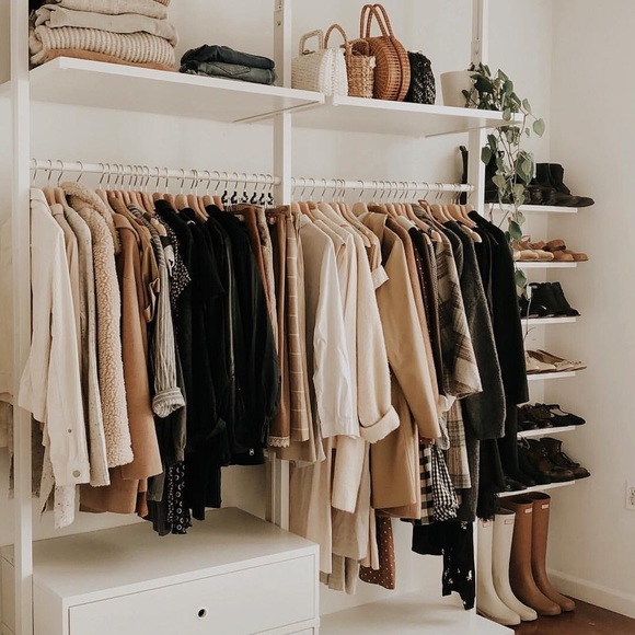 LIKE THIS TO BE NOTIFIED WHEN I GO LIVE!!! - Picture 1 of 1